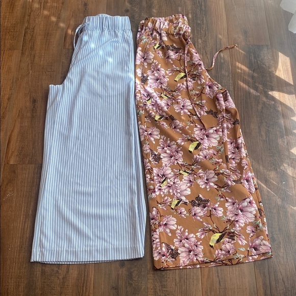 H&M Pants - H&M Blue Striped and Floral Tan Capris